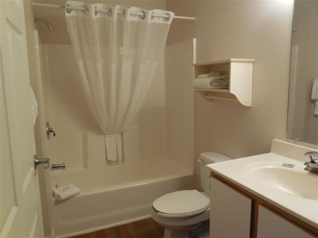 Affordable Suites Florence Room photo
